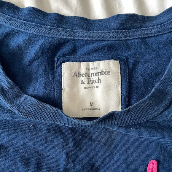 Abercrombie & Fitch t-shirt - Picture 2 of 4